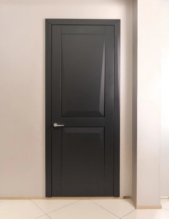 Міжкімнатні двері з масиву вільхи Novara Black Neoclassic