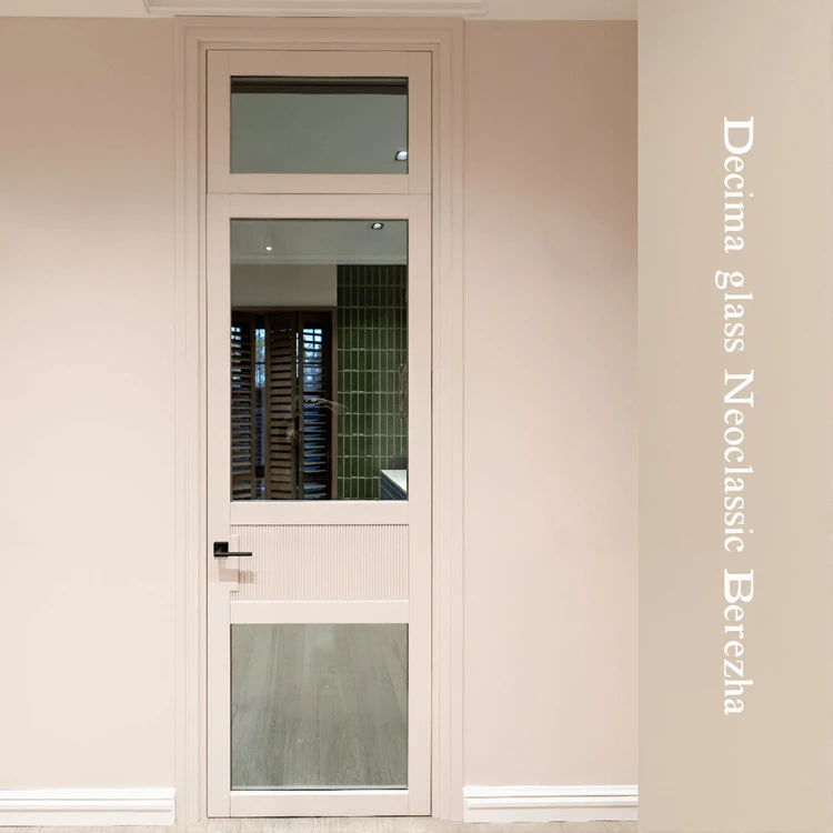 Двері з фрамугою з масиву ясеня Decima glass Neoclassic