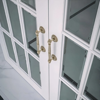 Двостулкові двері з масиву ясеня з фрамугою Prima glass F